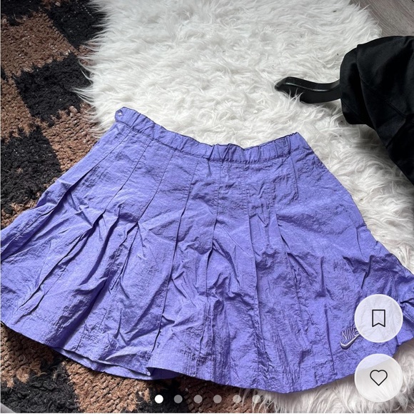 Rate vintage Nike nylon skirt - Picture 2 of 5